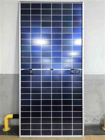 Bifaziales Solarpanel vom Typ N- mit 720 W und 132 Zellen